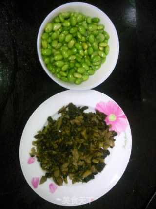 下饭菜--毛豆炒咸菜的做法步骤：2