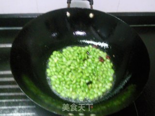 下饭菜--毛豆炒咸菜的做法步骤：4