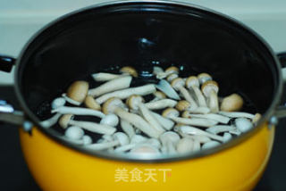 【双菇荟萃】绝配的白玉菇和蟹味菇的做法步骤：3