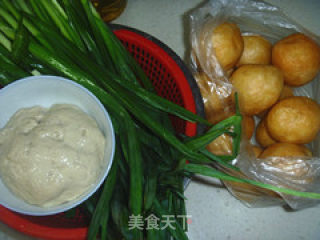 大蒜炒面筋的做法步骤：1