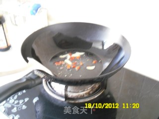 昂子鱼烩豆腐的做法步骤：2