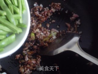 肉末煸豆角的做法步骤：6