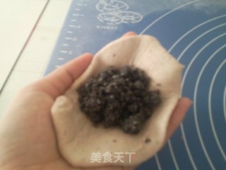 粗粮更健康--------豆渣芝麻包的做法步骤：3