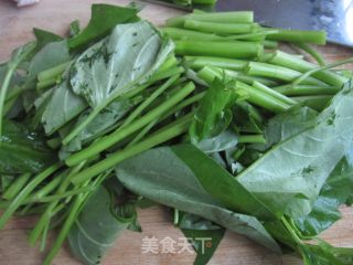 蒜拌空心菜的做法步骤：2