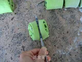 椒盐翡翠卷的做法步骤：5