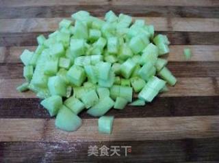 火腿黄瓜炒饭的做法步骤：2