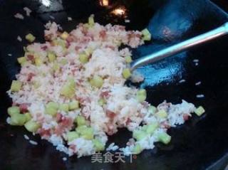 火腿黄瓜炒饭的做法步骤：5