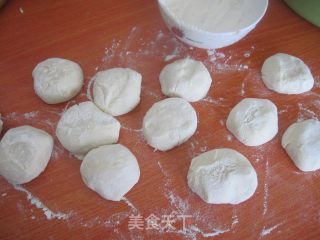 大白菜肉包子的做法步骤：10