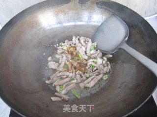 榨菜炒肉丝的做法步骤：5