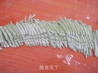 芹菜面条的做法步骤：6
