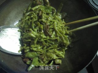 豆角焖蔬菜面的做法步骤：13
