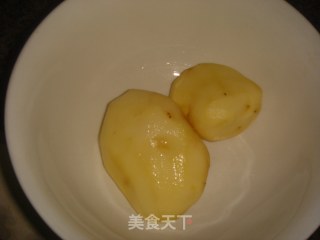 韭菜腌菜土豆片汤的做法步骤：1
