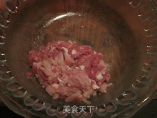 鱼香肉丝的做法步骤：1
