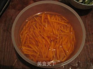 鱼香肉丝的做法步骤：3