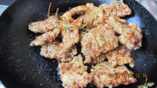 锅包肉的做法步骤：11