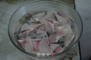 花菜鱼片汤的做法步骤：3