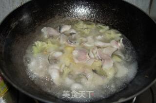 花菜鱼片汤的做法步骤：7