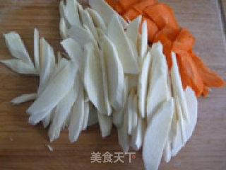 茭白胡萝卜的做法步骤：2