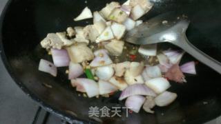 回锅肉的做法步骤：4