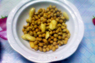 无糖杏仁豆浆+豆渣青菜饼的做法步骤：2
