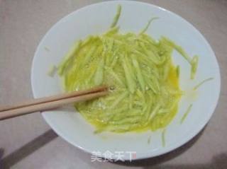 黄瓜葱花鸡蛋饼的做法步骤：4