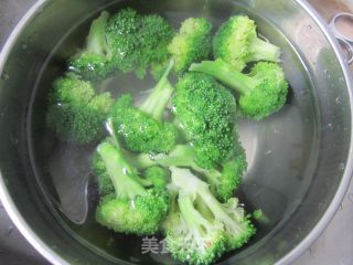 蚝油西兰花的做法步骤：5