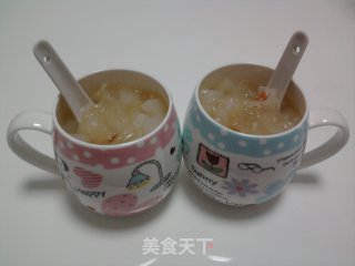 银耳雪梨羹的做法步骤：2