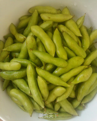 辣炒毛豆豆的做法步骤：1