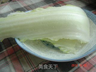 醋溜白菜的做法步骤：1