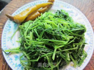 酸辣雪里蕻的做法步骤：1