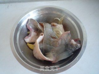 醋烹鲈鱼的做法步骤：5
