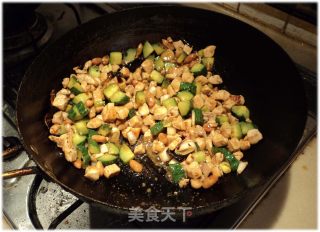 宫保鸡丁的做法步骤：9