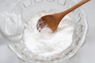 豆浆变身香浓滑嫩的【蓝莓豆腐】的做法步骤：3