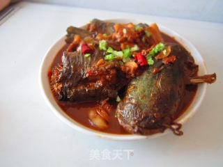 酱炖鲶鱼的做法步骤：8