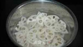 麻辣藕片的做法步骤：1