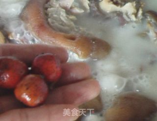 花生腊猪腿汤的做法步骤：7