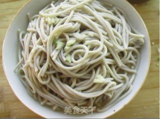 清汤芝麻酱苦荞面的做法步骤：11