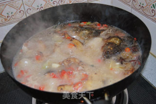 红烧鱼，也有点像炖鱼的做法步骤：18