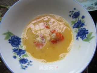 挂糊咖喱虾的做法步骤：4