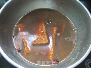 卤味香干的做法步骤：3