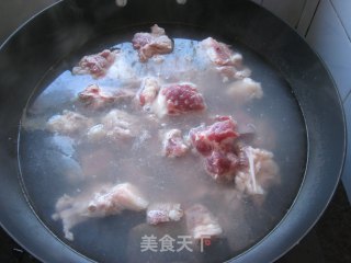 红烧排骨的做法步骤：1