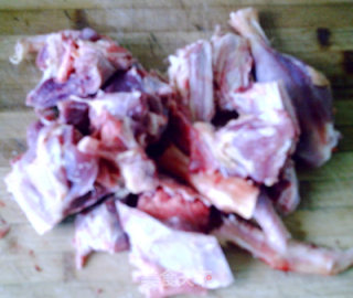 土豆鹅肉汤的做法步骤：1