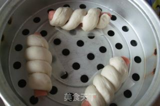 香肠卷的做法步骤：7