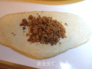 杂粮肉松面包的做法步骤：4