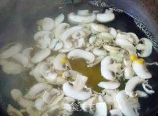 【怡汝私房食疗养生汤煲】营养健康汤羹自己做---鲜蘑粟米羹的做法步骤：5