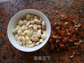 润肺养颜甜品--蛋白杏仁露的做法步骤：3