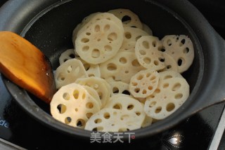 【莲藕木耳炒肉片】的做法步骤：9