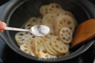 【莲藕木耳炒肉片】的做法步骤：12