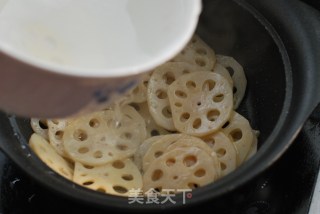 【莲藕木耳炒肉片】的做法步骤：13