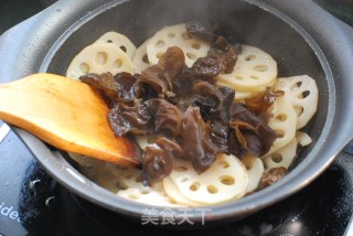 【莲藕木耳炒肉片】的做法步骤：14